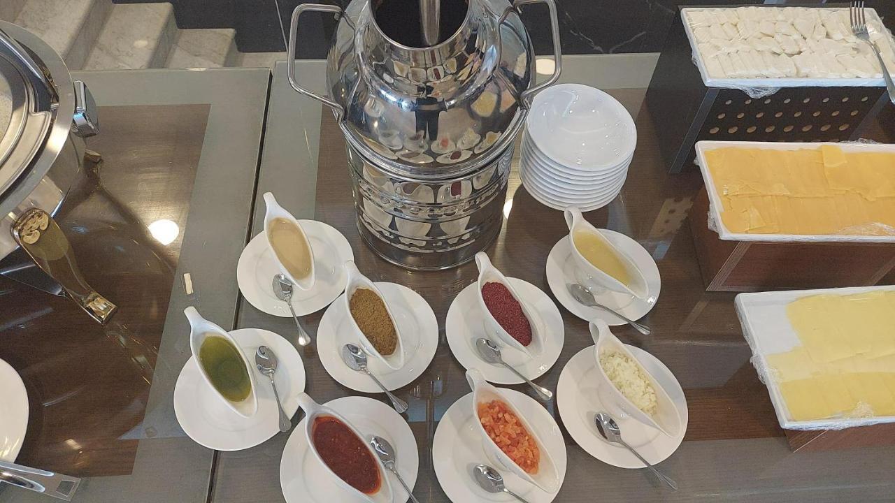 Petra Elite Hotel Вади Муса Екстериор снимка